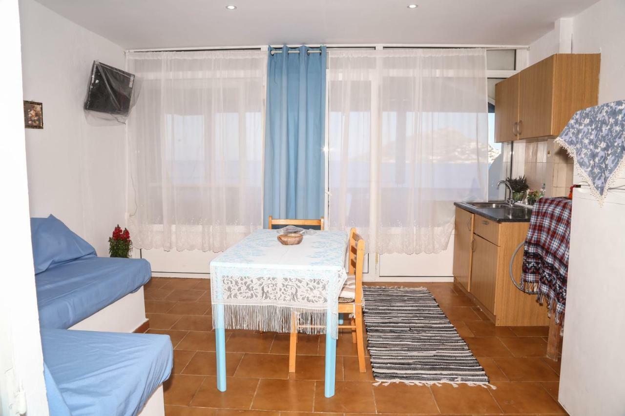 Tony'S Rooms Алинда Екстериор снимка