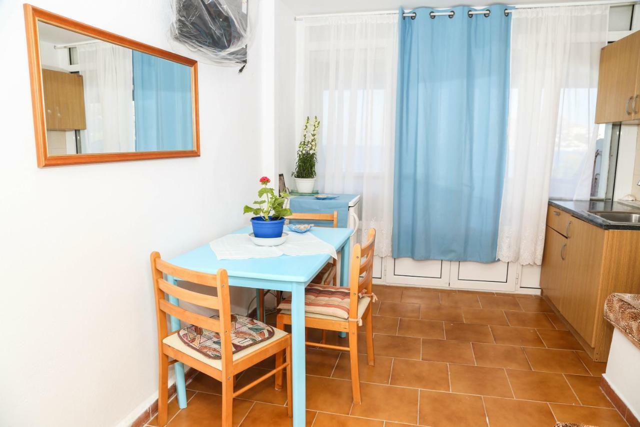 Tony'S Rooms Алинда Екстериор снимка
